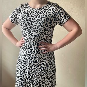 🆕 Popyoung Leopard Print Swing Short Sleeve Dress | M